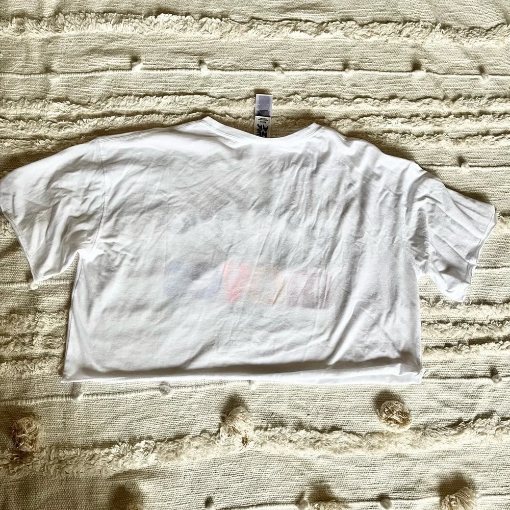 Zumba Fitness Explore Boxy Crop Top With Raw Edges Wear It Out White small - Picture 8 of 8